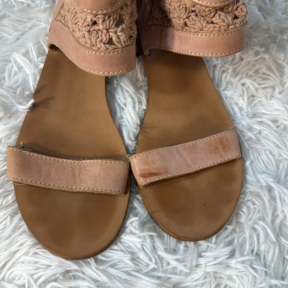 Anthropologie Latigo Womens Shoes Rupee Sandals Leather Flat Crochet Boho 7 - Picture 4 of 11